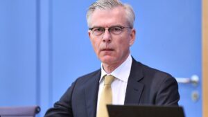 Wirtschaftsweiser kritisiert Koalitionspläne zur Rente