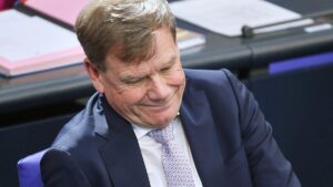 Stegner verteidigt Wadephul gegen Unions-Kritik