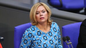 Klöckner weist Drohungen des Duma-Präsidenten zurück Klöckner weist Drohungen des Duma-Präsidenten zurück