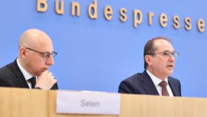 Verfassungsschutzbericht: Mehr Bedrohungen von Rechts und Links