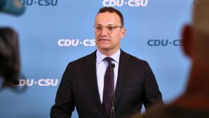 AfD unterstützt Spahns Atomwaffen-Vorstoß