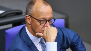 Merz steht zu "Drecksarbeit"-Äußerung und warnt vor "Kriegsangst"