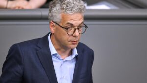 CDU und AfD kritisieren Sonderabgaben-Vorschlag für hohe Renten CDU und AfD kritisieren Sonderabgaben-Vorschlag für hohe Renten