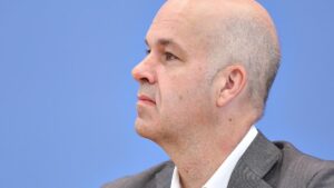 Fratzscher rät von weiteren Subventionen der Industrie ab Fratzscher rät von weiteren Subventionen der Industrie ab