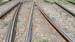 Zugunglück in Baden-Württemberg wohl durch Erdrutsch ausgelöst Zugunglück in Baden-Württemberg wohl durch Erdrutsch ausgelöst