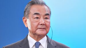 Bundesregierung bestätigt Merz-Treffen mit Chinas Außenminister Bundesregierung bestätigt Merz-Treffen mit Chinas Außenminister