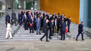 Geringe Frauenbeteiligung bei Investitionsgipfel stößt auf Kritik Geringe Frauenbeteiligung bei Investitionsgipfel stößt auf Kritik