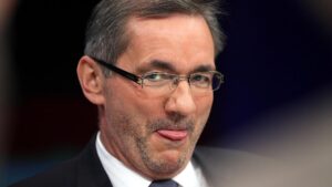 SPD-Politiker verteidigen Russlandreisen von Platzeck SPD-Politiker verteidigen Russlandreisen von Platzeck