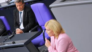 Habeck rechnet mit Klöckner und Söder ab Habeck rechnet mit Klöckner und Söder ab