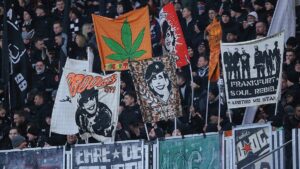 Eintracht springt auf Platz zwei im Bundesliga-Management-Ranking Eintracht springt auf Platz zwei im Bundesliga-Management-Ranking