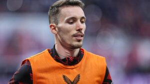 Bundesliga: Leverkusen trotzt Unterzahl und besiegt Frankfurt 3:1