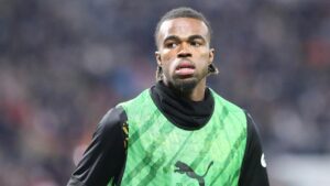 Borussia Dortmund verpflichtet Chukwuemeka fest Borussia Dortmund verpflichtet Chukwuemeka fest