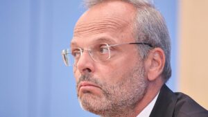 Klein dringt auf schärfere Gesetze gegen Antisemitismus