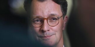 Wüst als Chef der NRW-CDU bestätigt