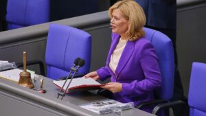 Klöckner weist Kritik an ihrer Amtsführung zurück Klöckner weist Kritik an ihrer Amtsführung zurück