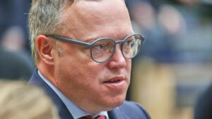 Voigt will Umgang von Kindern mit Smartphones begrenzen Voigt will Umgang von Kindern mit Smartphones begrenzen