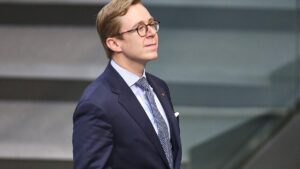 Amthor will Bürokratiekosten um 16 Milliarden Euro pro Jahr senken Amthor will Bürokratiekosten um 16 Milliarden Euro pro Jahr senken