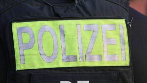 Polizeischüler greift Mann in Berlin-Mitte rassistisch an Polizeischüler greift Mann in Berlin-Mitte rassistisch an