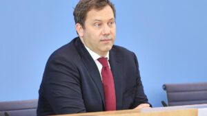 Klingbeil schließt Steuererhöhungen nicht aus Klingbeil schließt Steuererhöhungen nicht aus