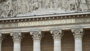 Politik-Krise in Paris: Ifo sieht Risiken für Konjunktur in Europa