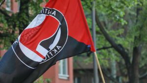 USA stufen deutsche "Antifa Ost" als Terrororganisation ein