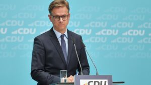 Linnemann drängt auf Agenda 2030 nach Vorbild Gerhard Schröders Linnemann drängt auf Agenda 2030 nach Vorbild Gerhard Schröders