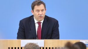 Klingbeil warnt vor Blockadehaltung bei Reformen der Sozialsysteme Klingbeil warnt vor Blockadehaltung bei Reformen der Sozialsysteme