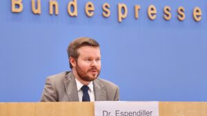 AfD fordert Kürzungen bei Sozialem und Internationalem AfD fordert Kürzungen bei Sozialem und Internationalem