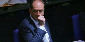 Dobrindt will Orchester-Ausladung mit belgischem Kollegen besprechen