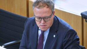 Voigt will Cannabis-Gesetz ohne Evaluation abschaffen