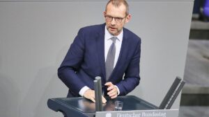 Röwekamp will Entscheidung über Wehrpflicht spätestens Mitte 2027