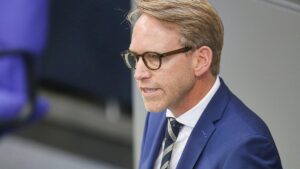 Sicherheitspolitiker warnen vor russischer Spionage im Bundestag Sicherheitspolitiker warnen vor russischer Spionage im Bundestag