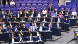 Grüne wollen Einschränkung von Fragerecht für AfD-Fraktion prüfen Grüne wollen Einschränkung von Fragerecht für AfD-Fraktion prüfen