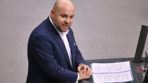 Geplante Russland-Reise von AfD-Politiker stößt auf Kritik