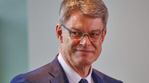 Schnieder will Verkehrsminister bleiben