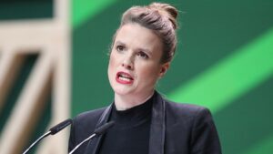 Reintke fordert Intervention von Merz im EU-Parlament