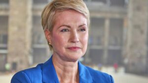 Rechtsextremismus an Schulen: Schwesig nennt AfD "Partei des Hasses" Rechtsextremismus an Schulen: Schwesig nennt AfD "Partei des Hasses"