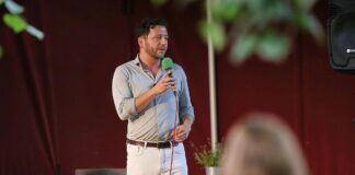 Banaszak fordert von Grünen mehr Profil und verteidigt sich