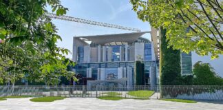 JU will Kanzleramtsneubau stoppen und Ministerien streichen