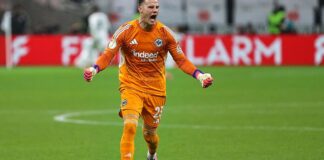 Champions League: Frankfurt trotzt Neapel torloses Remis ab