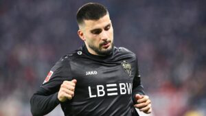 1. Bundesliga: Stuttgart dreht Spiel gegen Augsburg spät