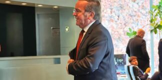 Pistorius warnt vor Demokratie-"Müdigkeit"