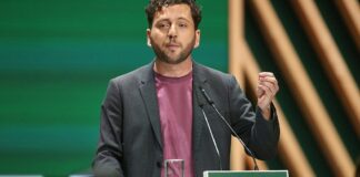 Grünen-Chef Banaszak fordert sozial gerechteren Klimaschutz