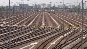 Bahn-Mitarbeiter lassen intern Frust raus