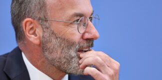 EVP schließt weitere Abstimmungen mit Rechtsradikalen nicht aus