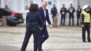 Neuer Großauftrag für Meyer-Werft – Wulff soll Streit schlichten