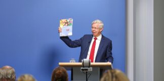 Stiftung drängt auf bessere Gesundheitsversorgung für Kinder