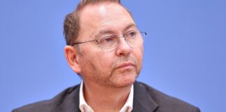 Verdi verteidigt Lohnforderung von sieben Prozent in Tarifrunde