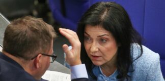 Reiche lädt Umweltminister und CEOs zu Chemie-Treffen