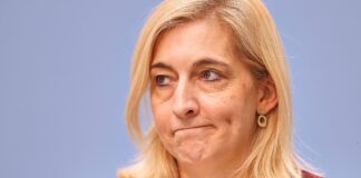 Krankenkassen fordern von Warken weiteres Sparpaket